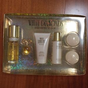 White Diamond Elizabeth Taylor fragrance gift set